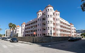 Parque Dos Reis Apartment